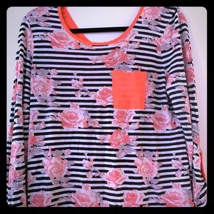 💋2 for $10 💋Funky Blouse
